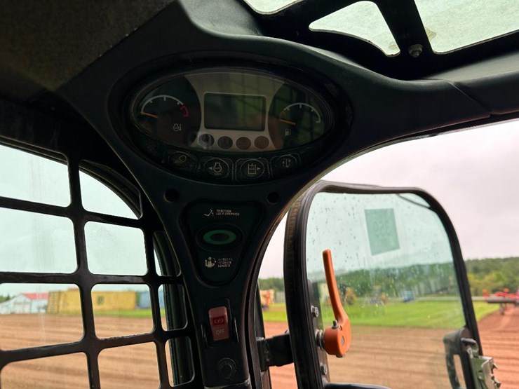 2017-bobcat-t450-image-39