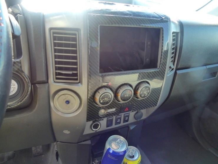 2005-nissan-titan-image-15