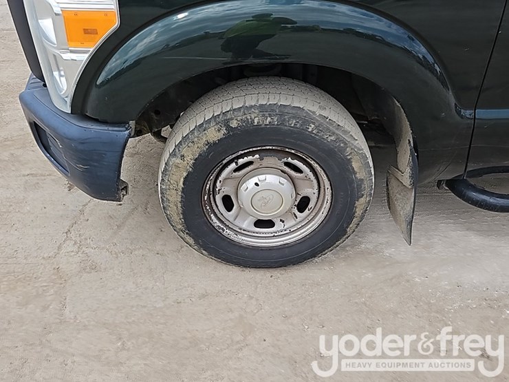 2016-ford-f250-xl-image-11