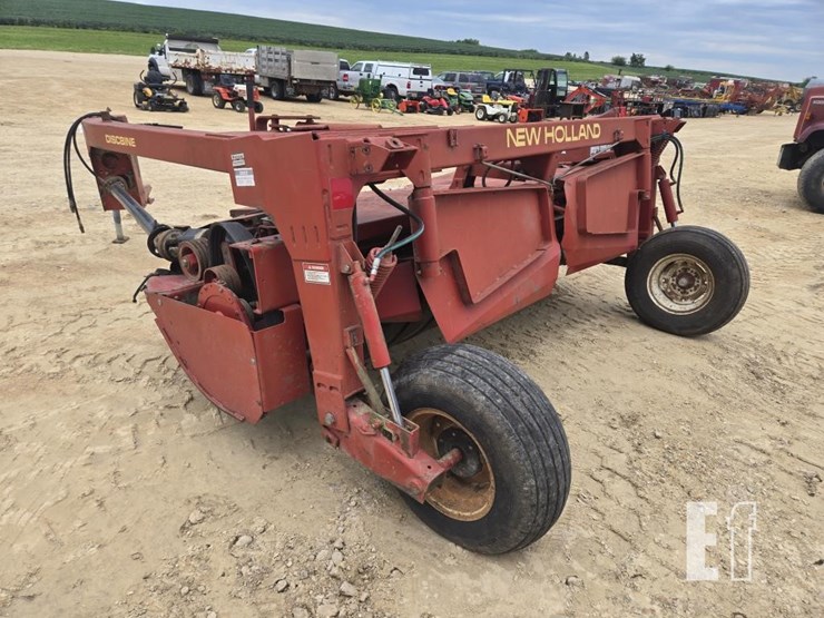 new-holland-1411-image-12