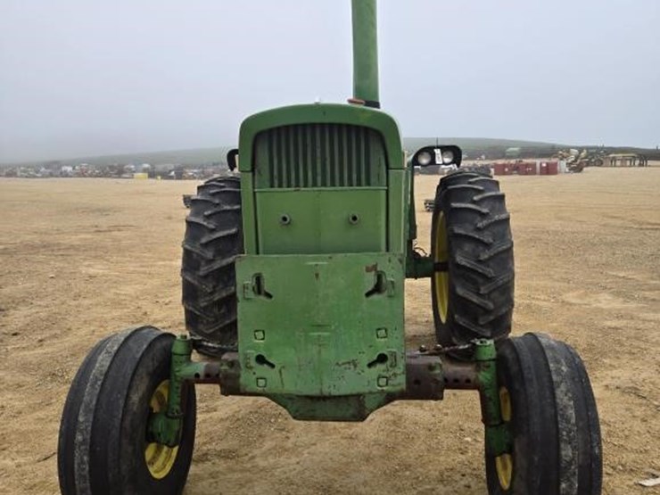 john-deere-4520-image-2