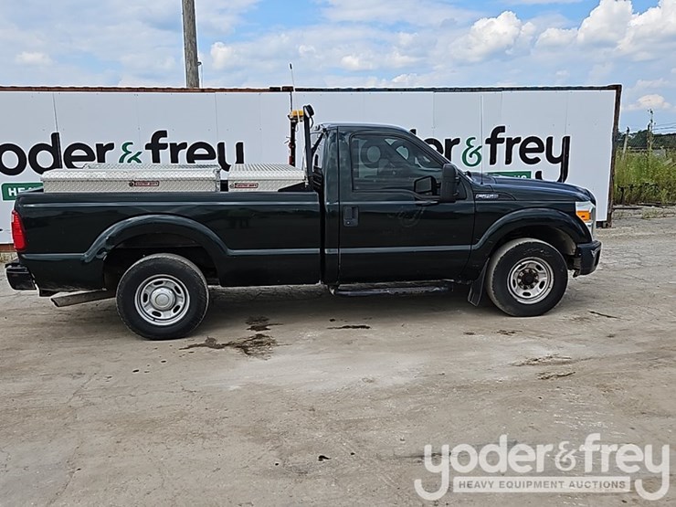 2016-ford-f250-xl-image-6