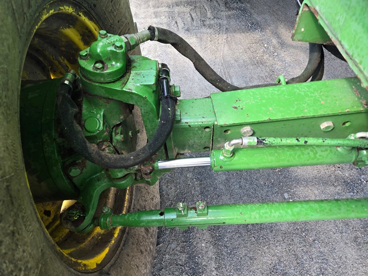 2002-john-deere-6850-image-24