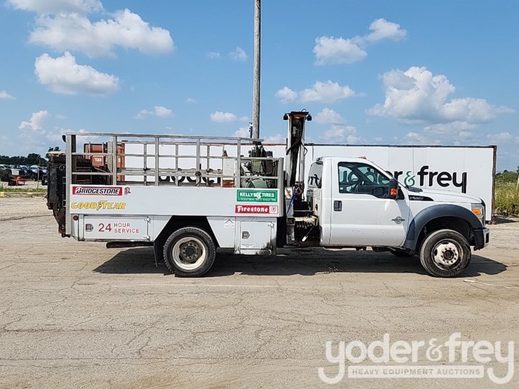2012-ford-f550-image-6