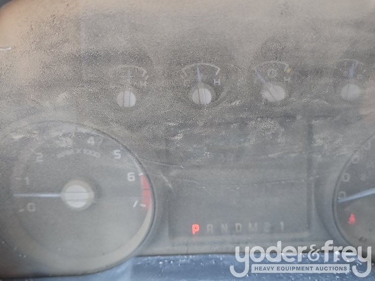 2015-ford-f250-xl-image-26