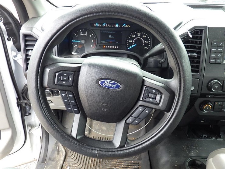 2017-ford-f150-image-17