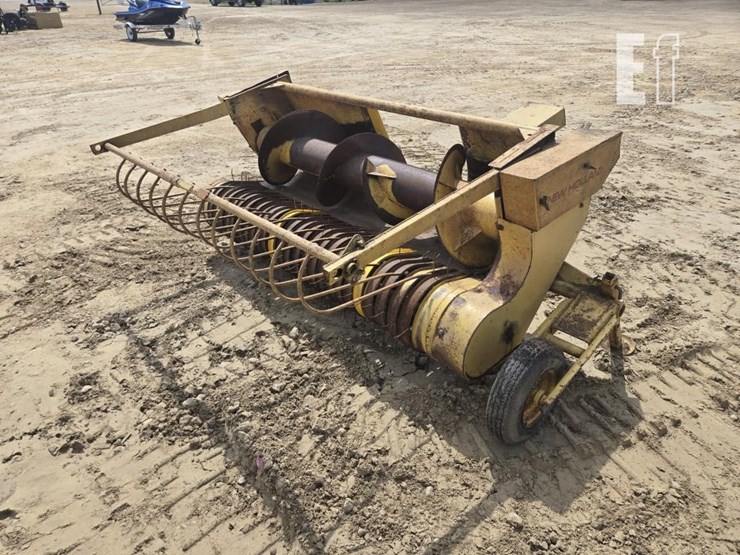 new-holland-900w-image-3