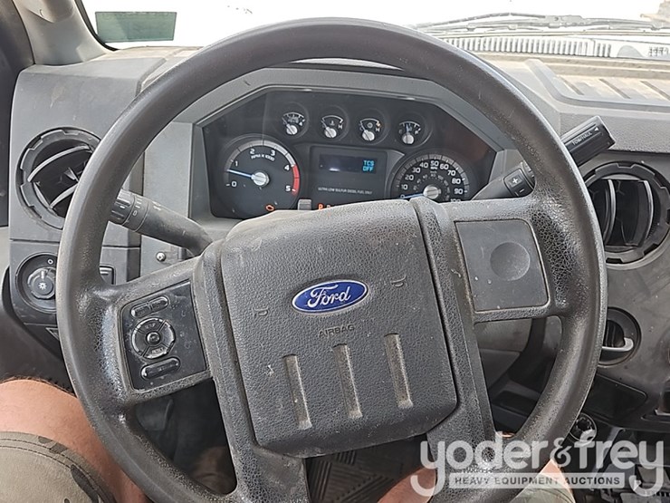 2015-ford-f550-image-37