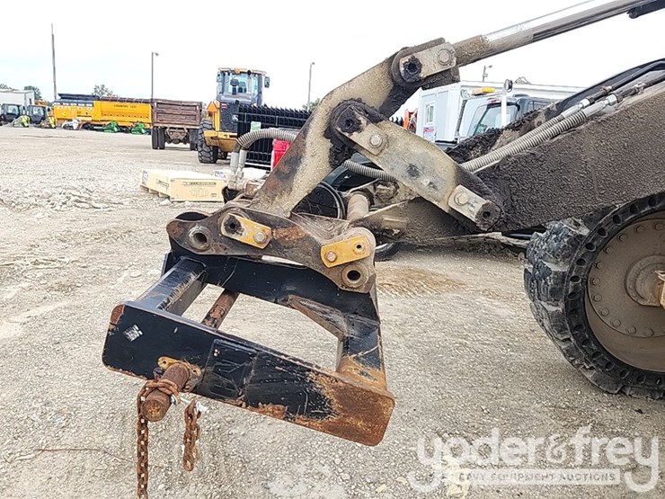 caterpillar-it38f-image-12