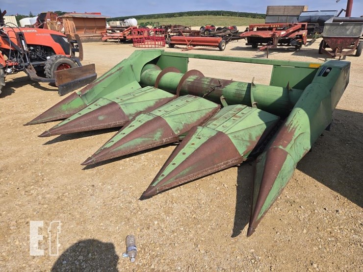 john-deere-454a-image-3