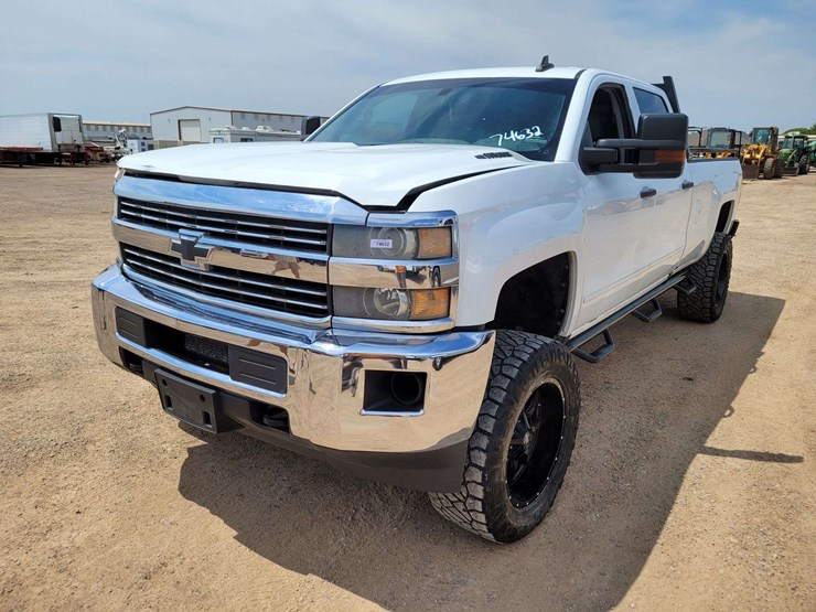 chevrolet-silverado-2500-image-1
