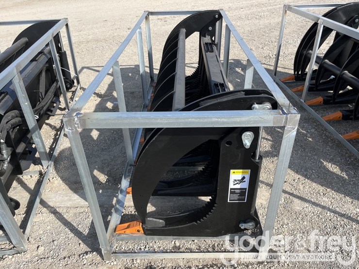 unused-2025-78"-heavy-grass-fork-grapple-to-suit-skidsteer-image-5