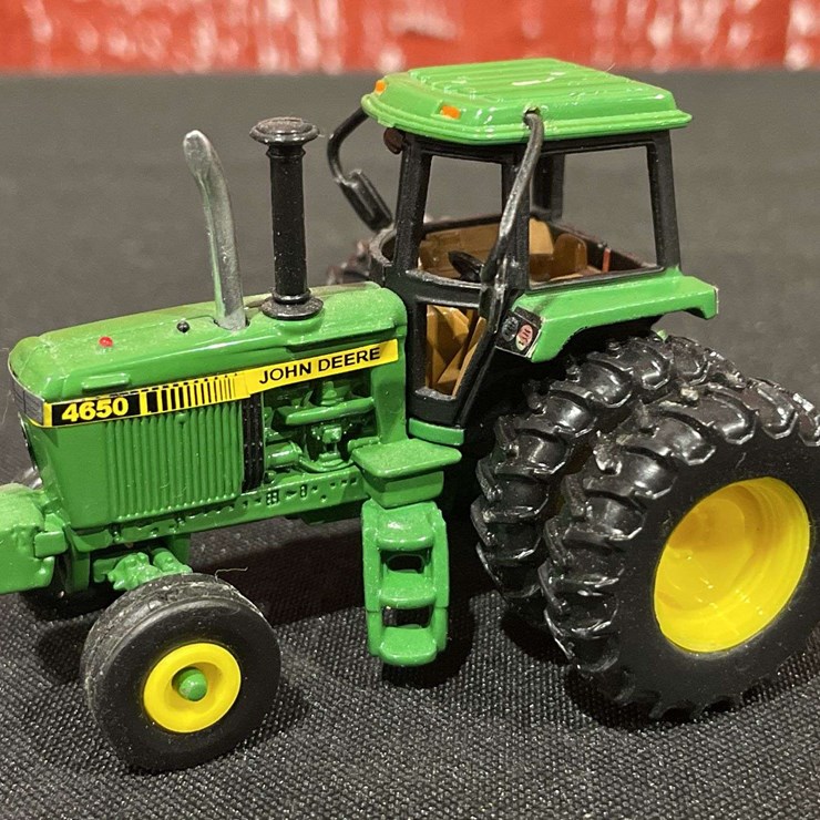 JOHN DEERE 4650