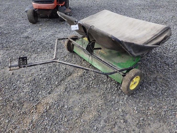 john-deere-la-image-1