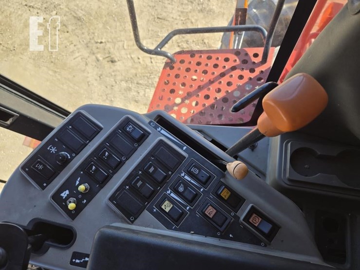 case-ih-7088-image-38