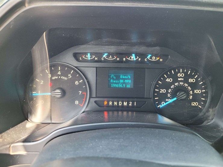 2018-ford-f150-xl-image-17