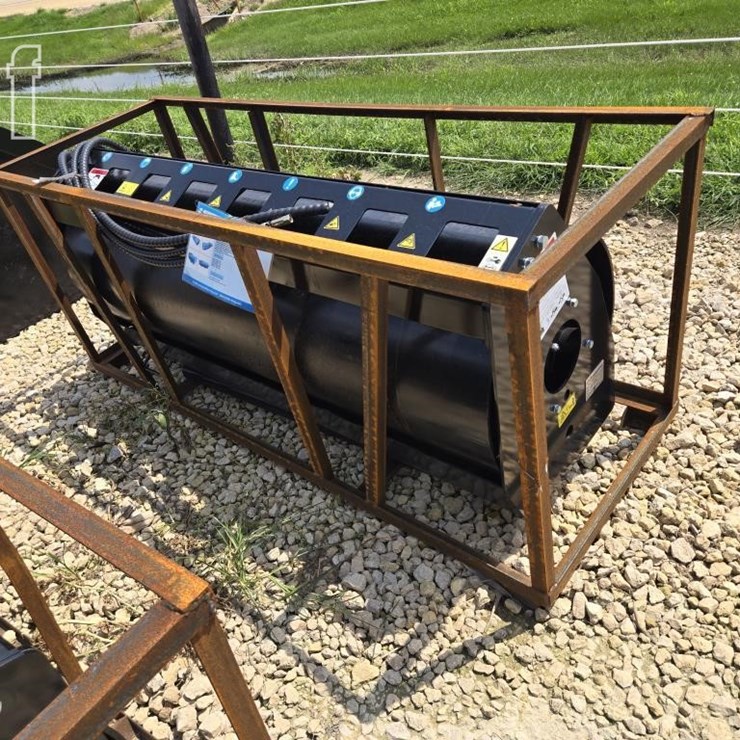 NEW MOWER KING SKID STEER 86" VIBRATORY ROLLER