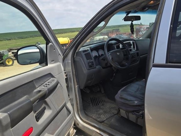 2008-dodge-ram-1500-image-15