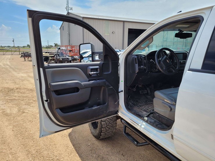 chevrolet-silverado-2500-image-8
