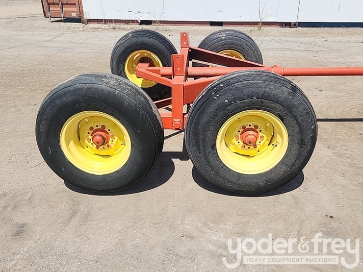 gehl-floating-tandem-axle-trailer,-telescoping-tongue-(no-title-under-4,000lbs)-image-12