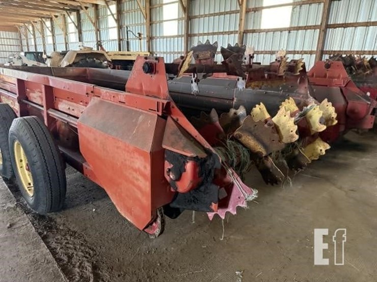 new-holland-791-image-9