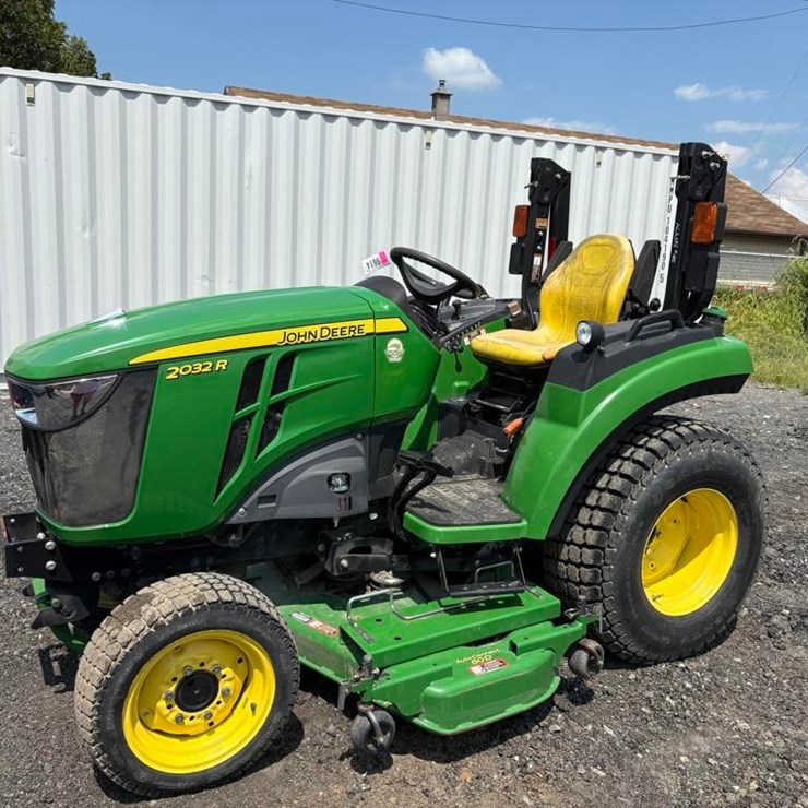 2018 JOHN DEERE 2032R