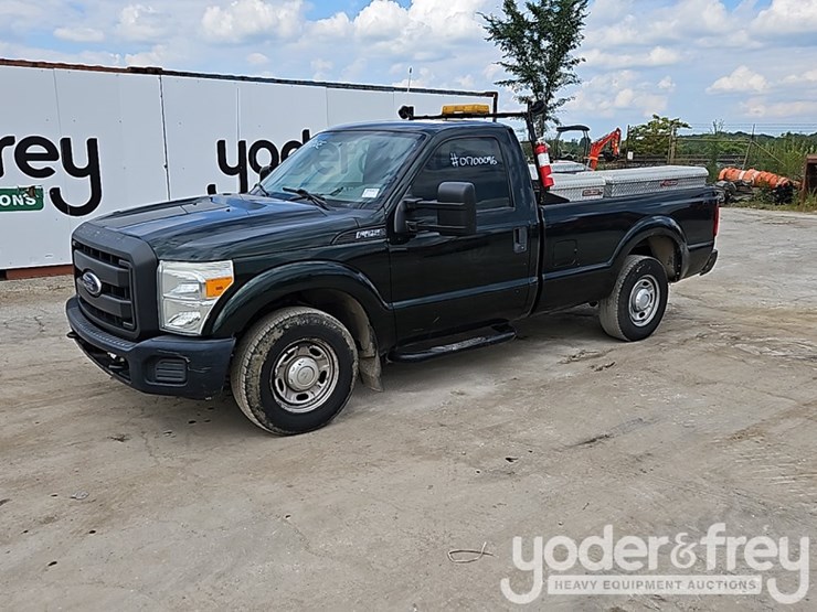 2016-ford-f250-xl-image-1