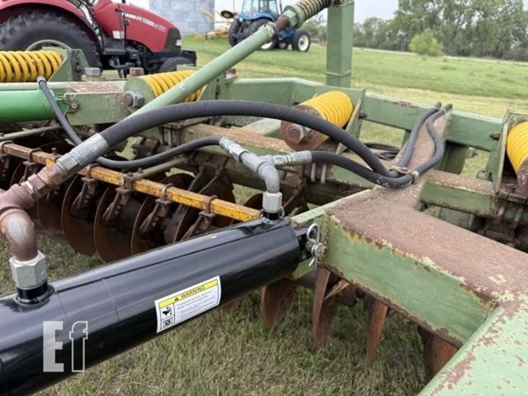 wishek-steel-642-image-10