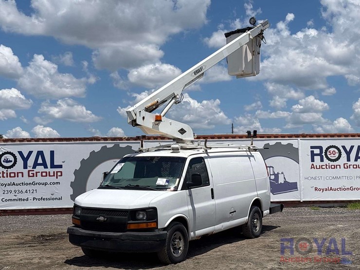 2006-chevrolet-express-3500-image-1