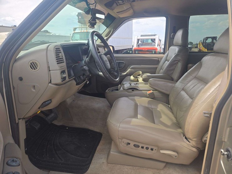 1999-chevrolet-tahoe-image-10