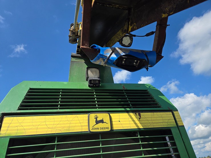 2002-john-deere-6850-image-27