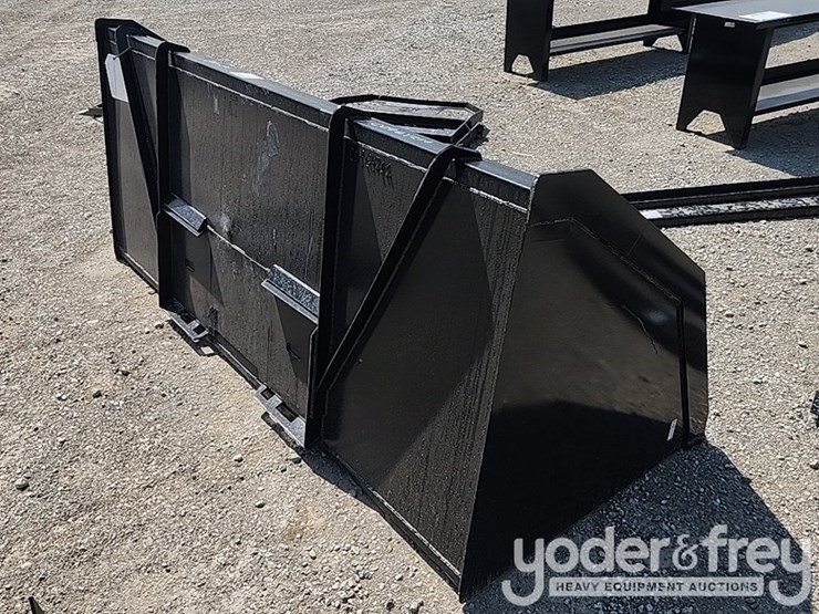 oversized-qt-light-material-bucket-image-3