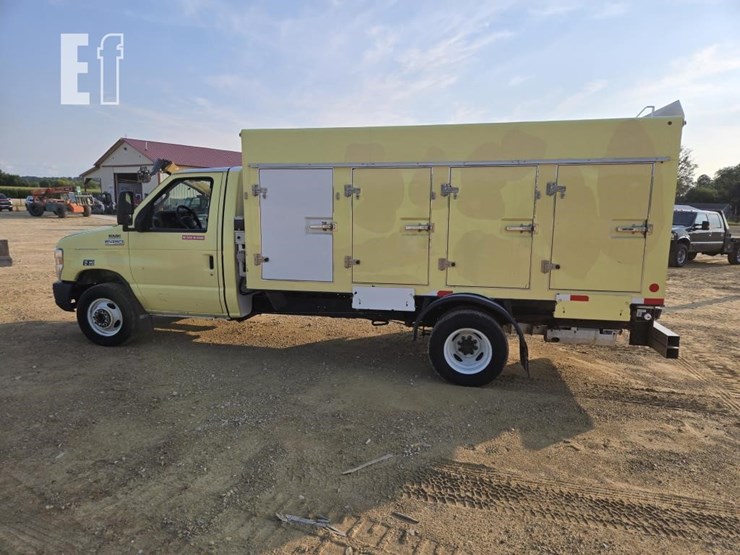 2019-ford-e450-image-6