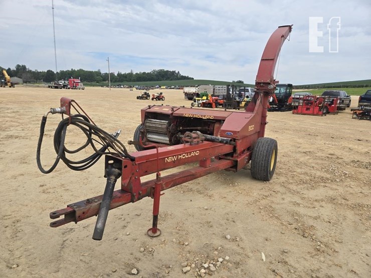 new-holland-900-image-1
