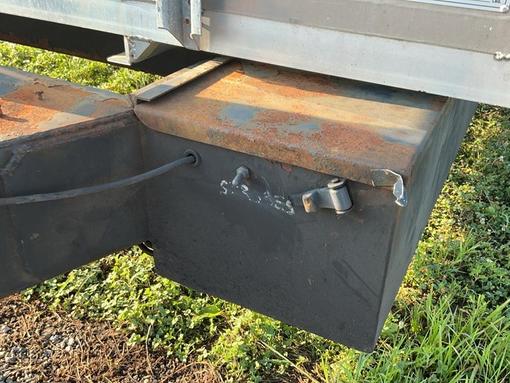 #2202-•-2015-g-s-specialty-dump-trailer*-image-13