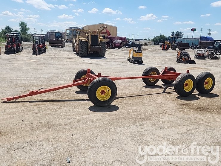 gehl-floating-tandem-axle-trailer,-telescoping-tongue-(no-title-under-4,000lbs)-image-2