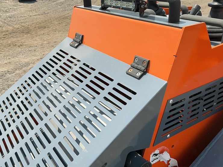 #1008-•-scl850-mini-skid-steer*-image-14