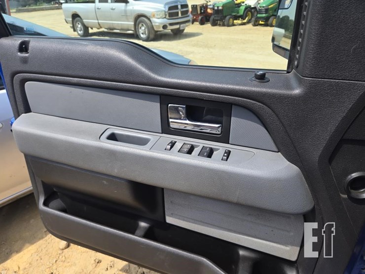 2012-ford-f150-xlt-image-28