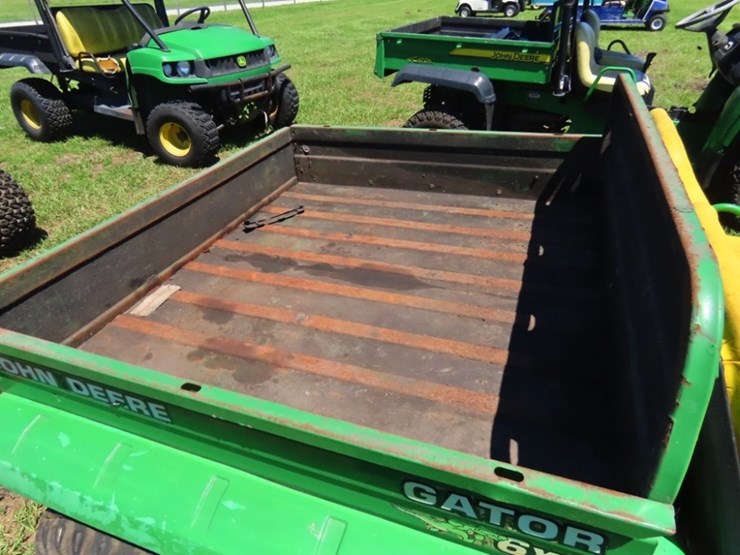 john-deere-gator-image-5