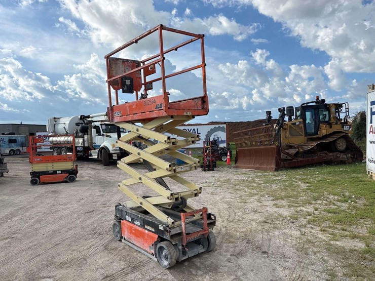 2018-jlg-1932r-image-4
