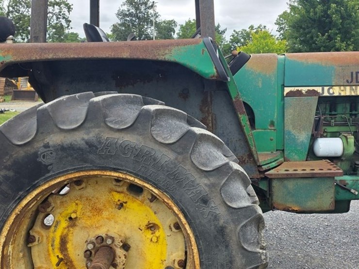 john-deere-4040-image-12