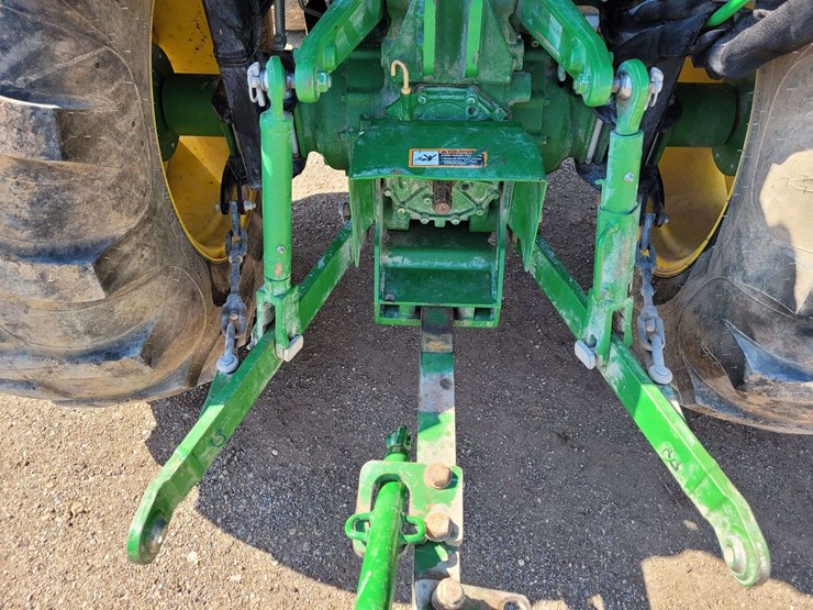 john-deere-4052m-image-5