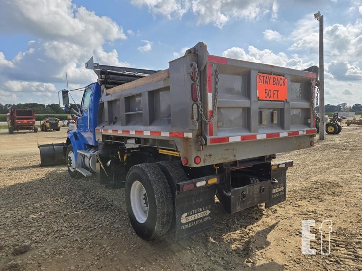 2009-sterling-l7500-image-15