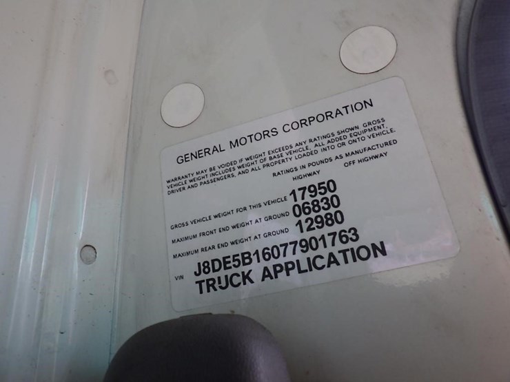 2007-gmc-5500-image-33