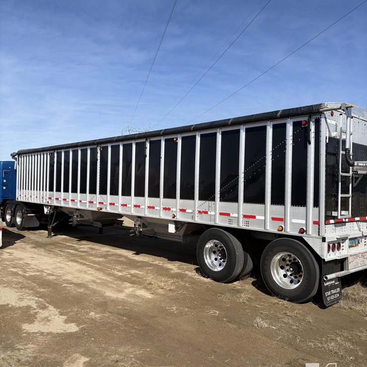 2014 CORNHUSKER 43 ft