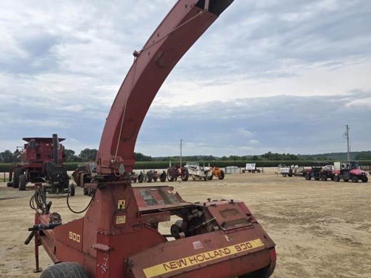 new-holland-900-image-12