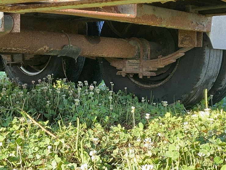 #2202-•-2015-g-s-specialty-dump-trailer*-image-36