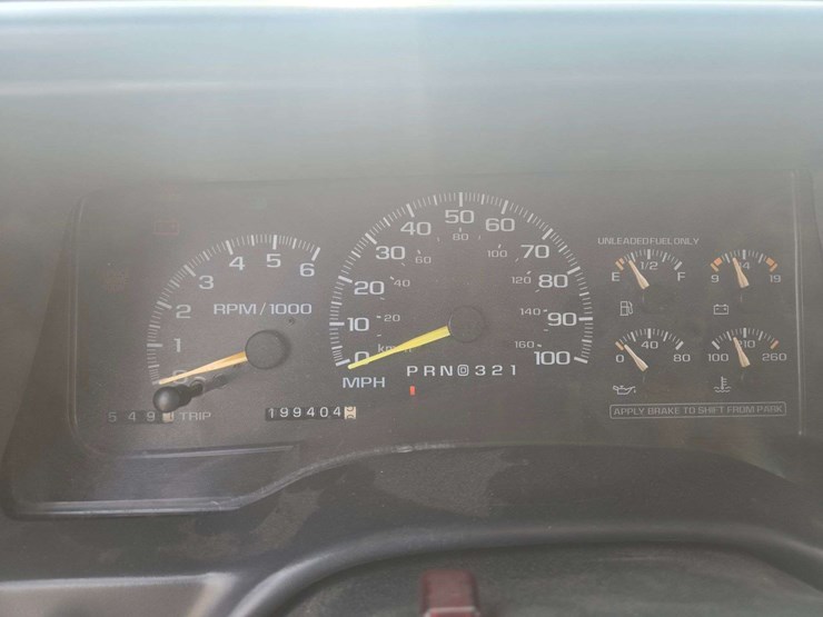 1999-chevrolet-tahoe-image-18