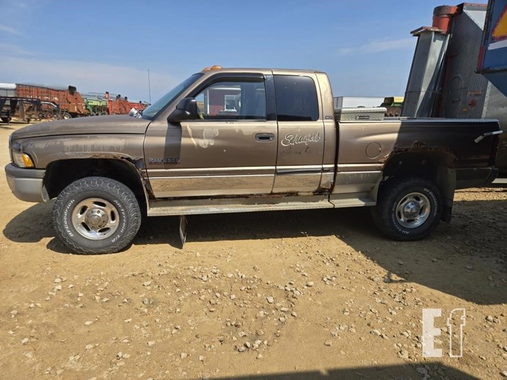 2001-dodge-ram-2500-image-2