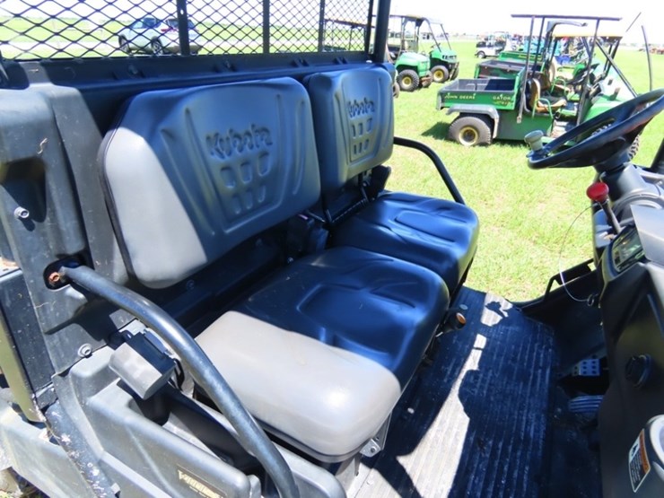 2021-kubota-rtv-x900-image-3